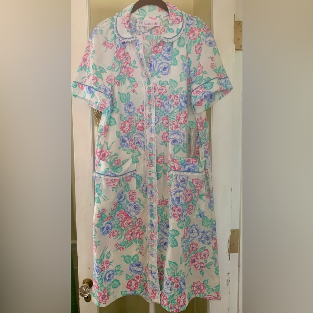 Vintage The Breakfast Club Mumu Housecoat Nightgown Med Floral NWT